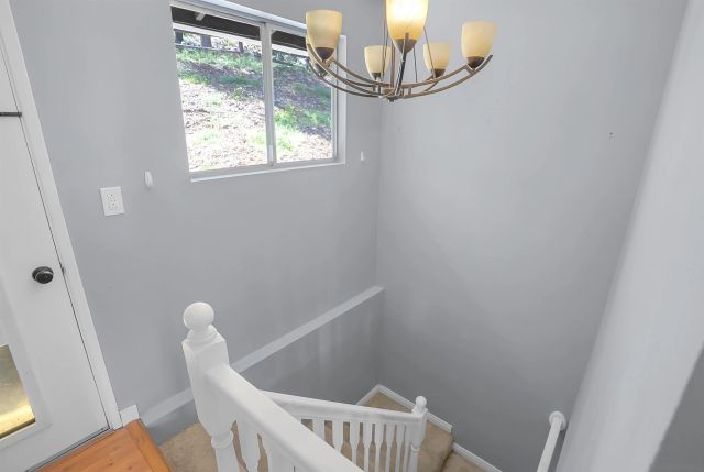 2373 Carroll Ln, Escondido, CA 92027