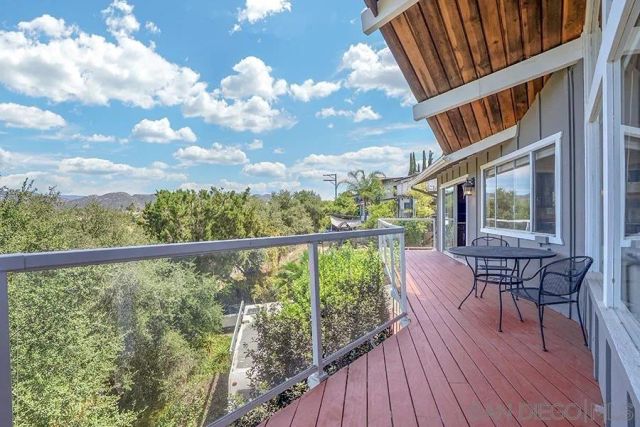 2373 Carroll Ln, Escondido, CA 92027