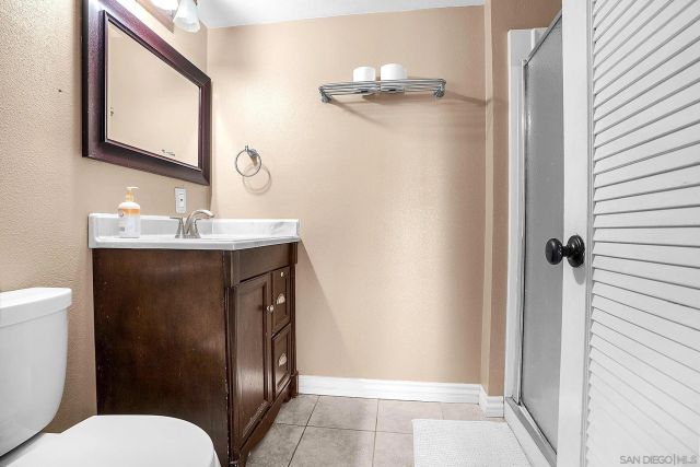 2373 Carroll Ln, Escondido, CA 92027