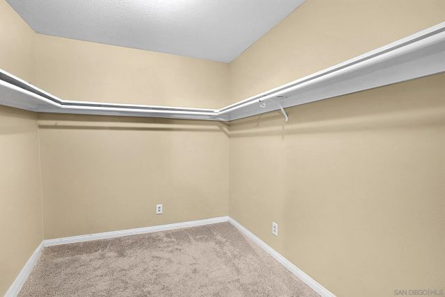 2373 Carroll Ln, Escondido, CA 92027