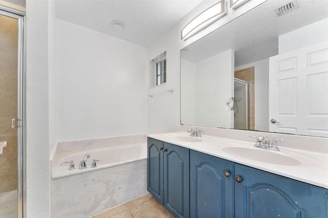 6051 SW 19th Court, North Lauderdale, FL 33068