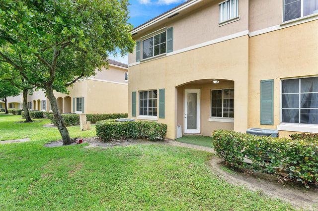 6051 SW 19th Court, North Lauderdale, FL 33068