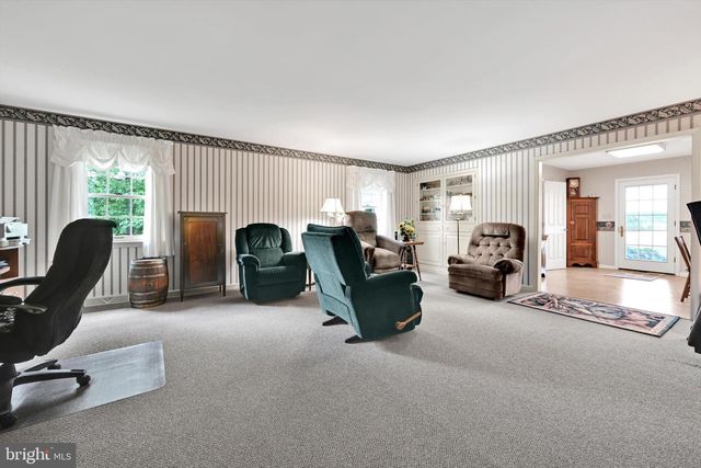 75 REINHOLDS RD, Reinholds, PA 17569