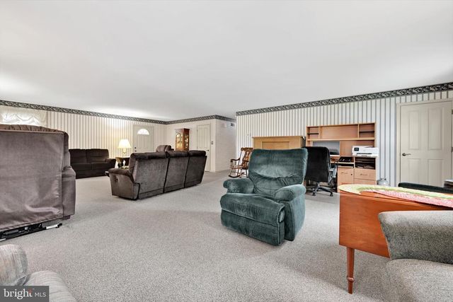 75 REINHOLDS RD, Reinholds, PA 17569