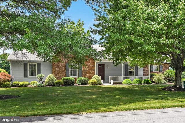 75 REINHOLDS RD, Reinholds, PA 17569
