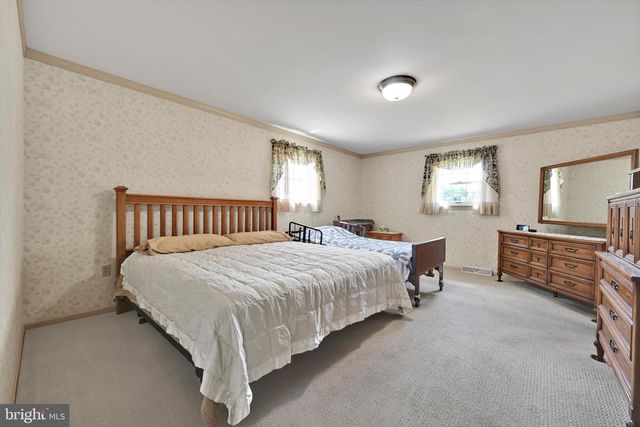 75 REINHOLDS RD, Reinholds, PA 17569