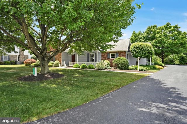 75 REINHOLDS RD, Reinholds, PA 17569