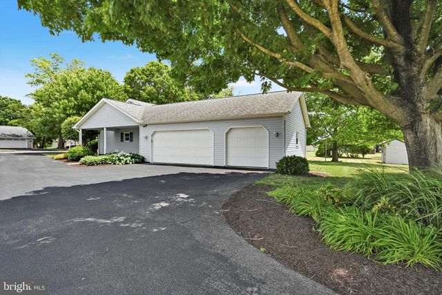 75 REINHOLDS RD, Reinholds, PA 17569
