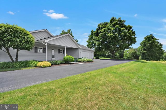 75 REINHOLDS RD, Reinholds, PA 17569