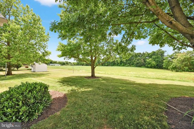 75 REINHOLDS RD, Reinholds, PA 17569
