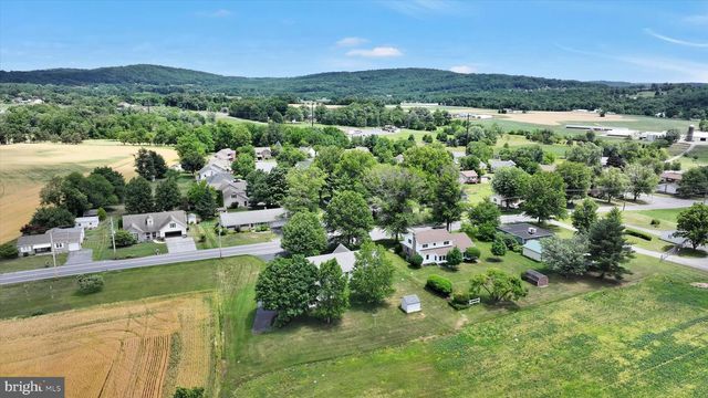 75 REINHOLDS RD, Reinholds, PA 17569
