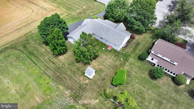75 REINHOLDS RD, Reinholds, PA 17569