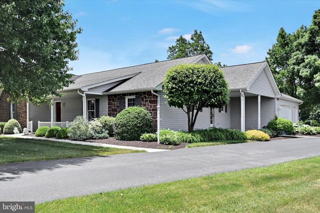 75 REINHOLDS RD, Reinholds, PA 17569