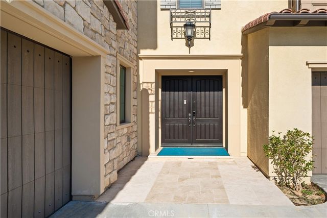 221 Clear Fls, Irvine, CA 92602