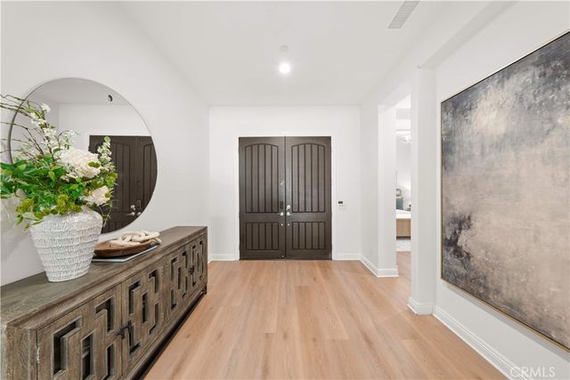 221 Clear Fls, Irvine, CA 92602