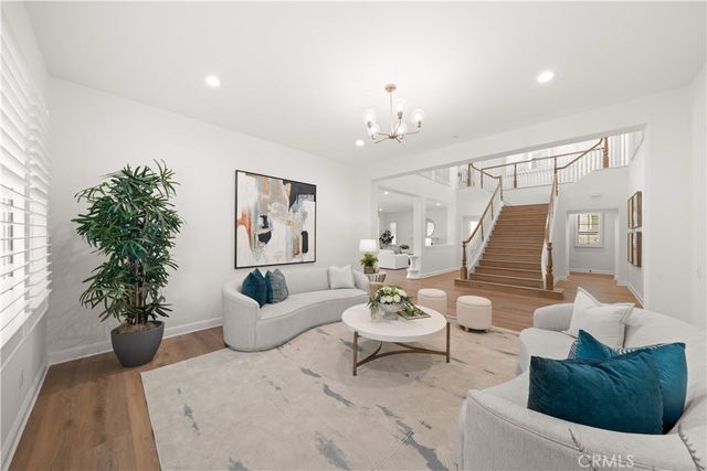 221 Clear Fls, Irvine, CA 92602