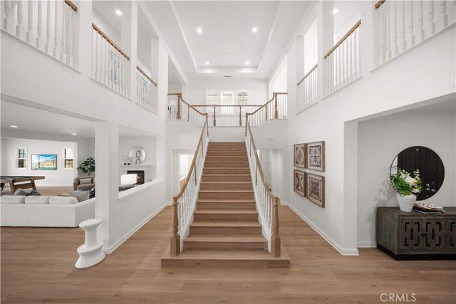 221 Clear Fls, Irvine, CA 92602