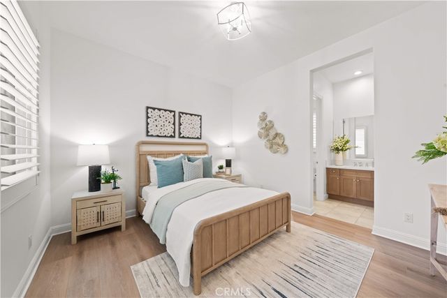 221 Clear Fls, Irvine, CA 92602