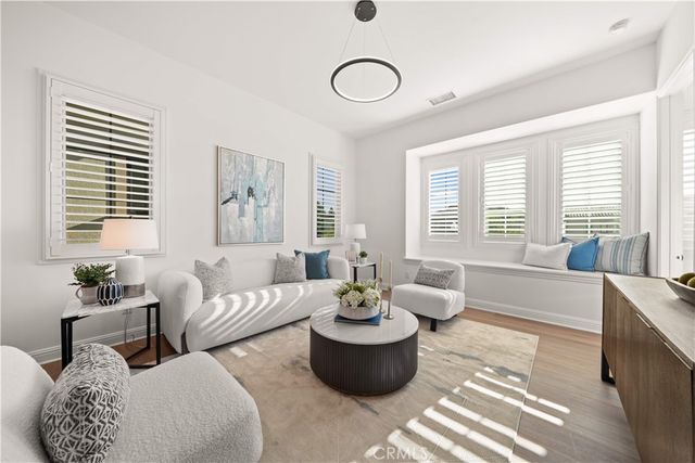 221 Clear Fls, Irvine, CA 92602