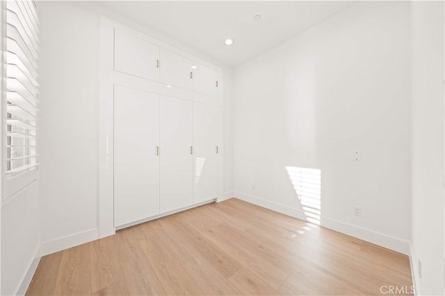 221 Clear Fls, Irvine, CA 92602