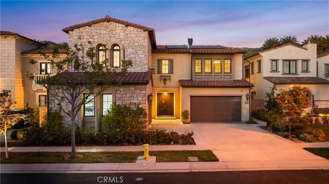 221 Clear Fls, Irvine, CA 92602