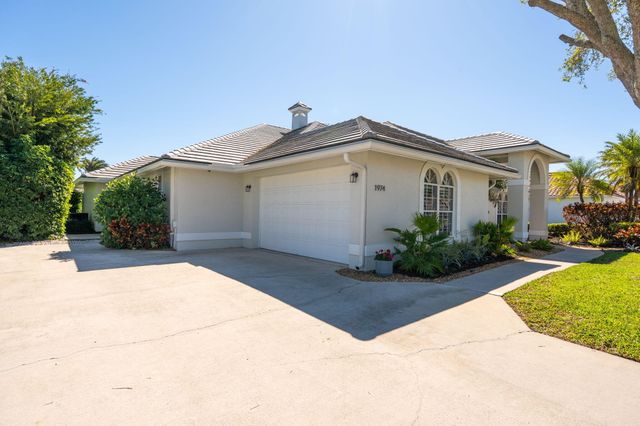 1974 S Club Drive, Wellington, FL 33414