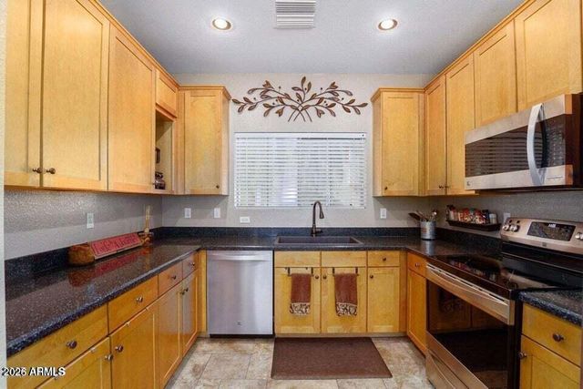 2751 S Southwind Drive, Gilbert, AZ 85295