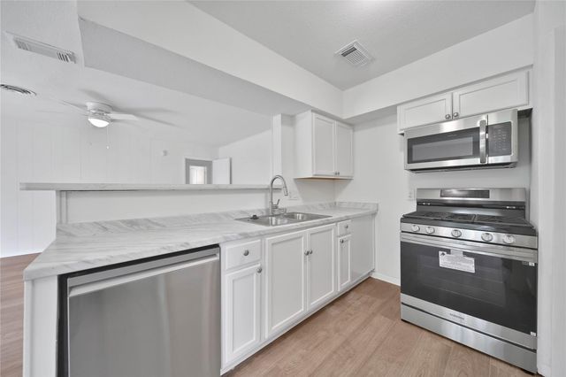 5703 Oakham Street, Houston, TX 77085