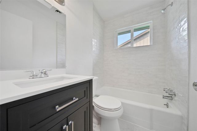 5703 Oakham Street, Houston, TX 77085