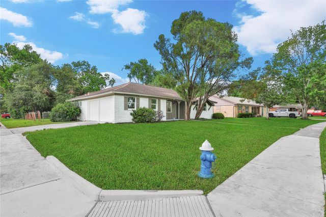 5703 Oakham Street, Houston, TX 77085