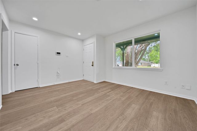 5703 Oakham Street, Houston, TX 77085