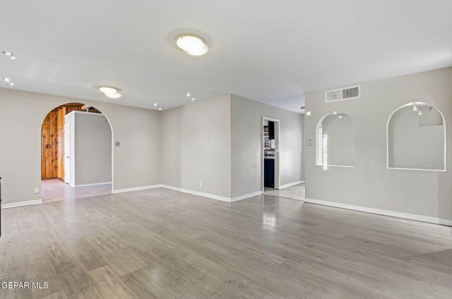 4312 WALLINGTON Drive, El Paso, TX 79902