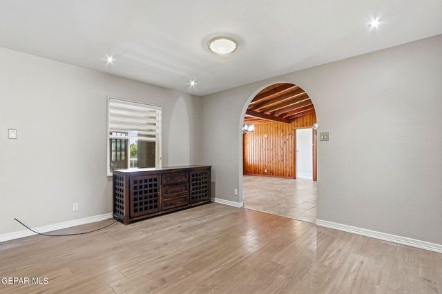 4312 WALLINGTON Drive, El Paso, TX 79902