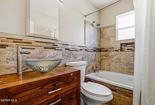 4312 WALLINGTON Drive, El Paso, TX 79902