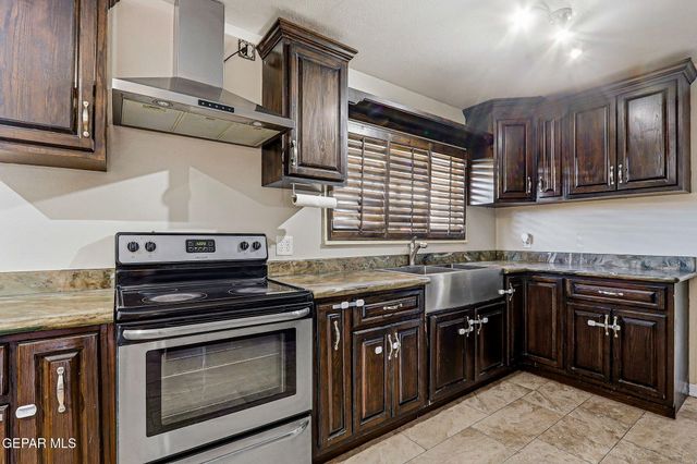 4312 WALLINGTON Drive, El Paso, TX 79902