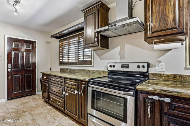 4312 WALLINGTON Drive, El Paso, TX 79902