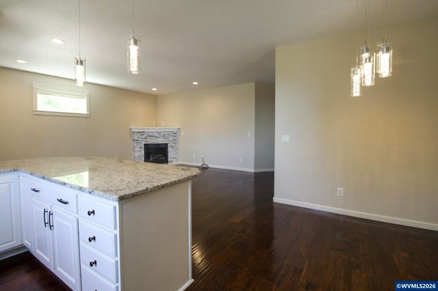 3194 Elliott St NW, Salem, OR 97304