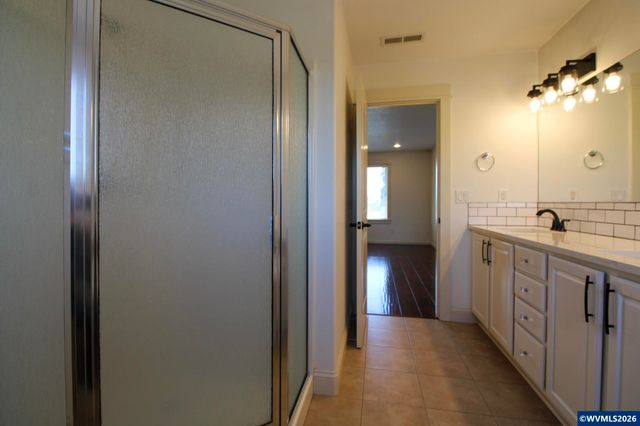 3194 Elliott St NW, Salem, OR 97304
