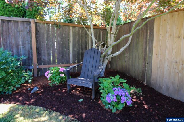 3194 Elliott St NW, Salem, OR 97304
