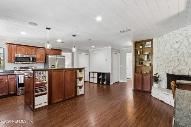 12977 SILVER OAK Drive, Jacksonville, FL 32223