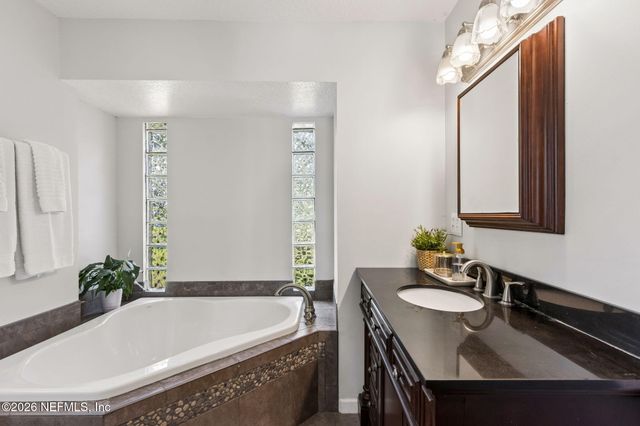 12977 SILVER OAK Drive, Jacksonville, FL 32223