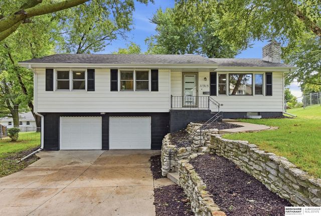 11315 Arbor Street, Omaha, NE 68144