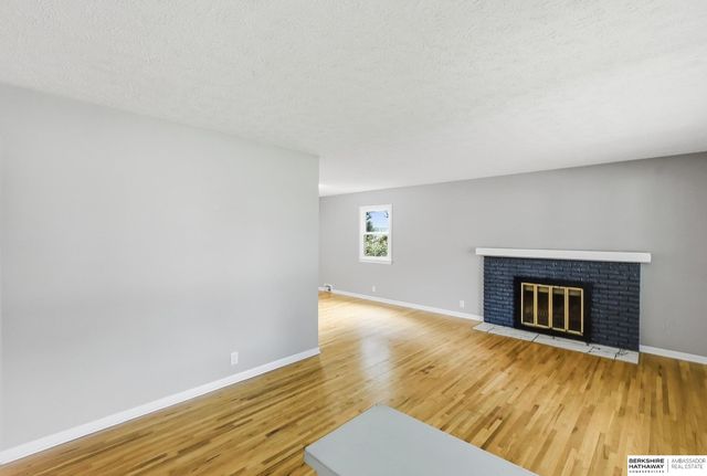 11315 Arbor Street, Omaha, NE 68144