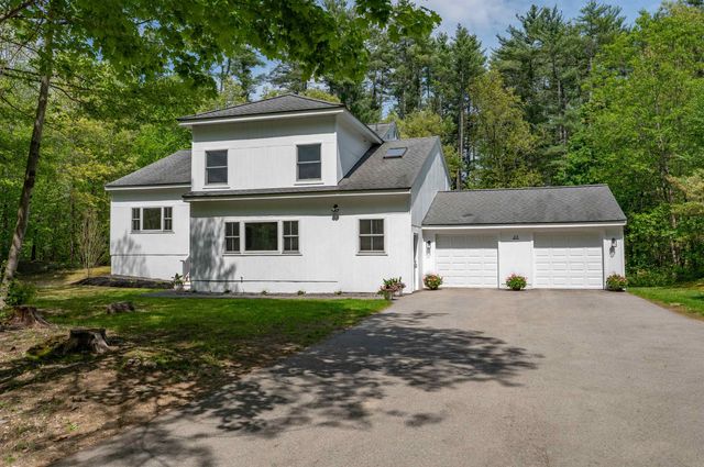 27 Pierce Lane, Hollis, NH 03049