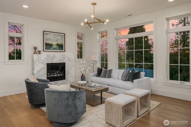 1031 McGilvra Boulevard E, Seattle, WA 98112