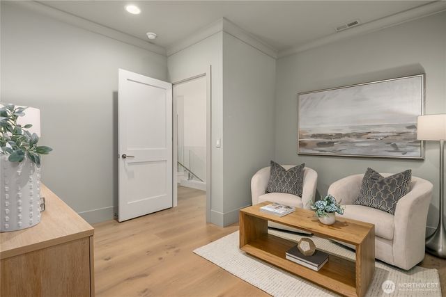 1031 McGilvra Boulevard E, Seattle, WA 98112
