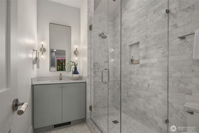 1031 McGilvra Boulevard E, Seattle, WA 98112