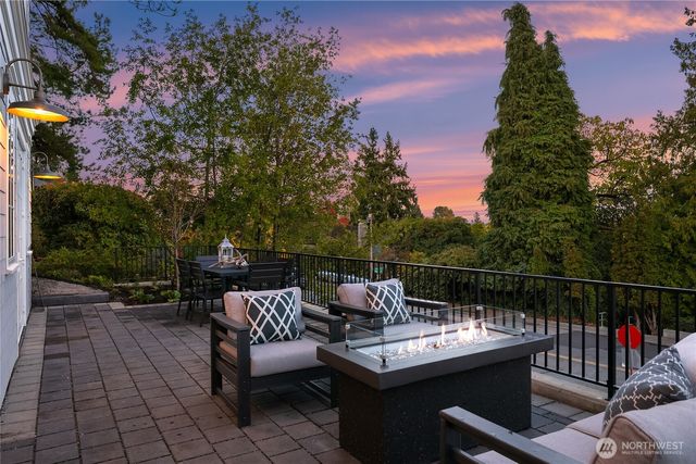 1031 McGilvra Boulevard E, Seattle, WA 98112