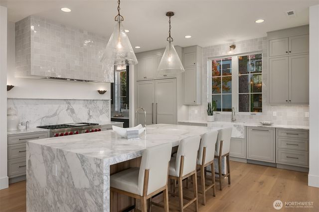 1031 McGilvra Boulevard E, Seattle, WA 98112