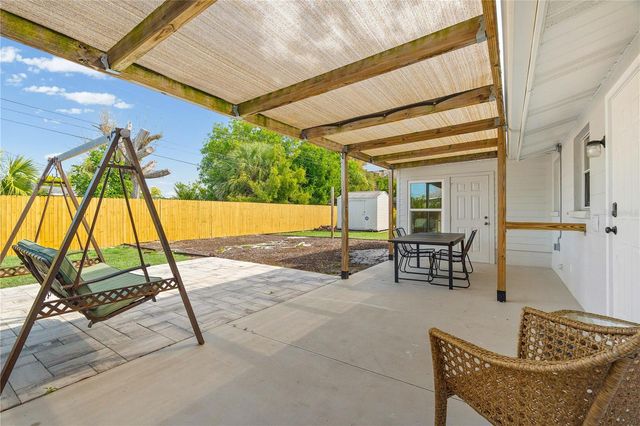 1000 FRUITLAND AVENUE, Bradenton, FL 34207